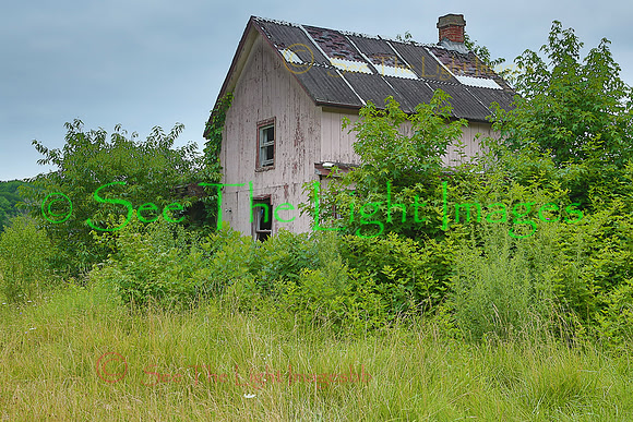 ©-7670